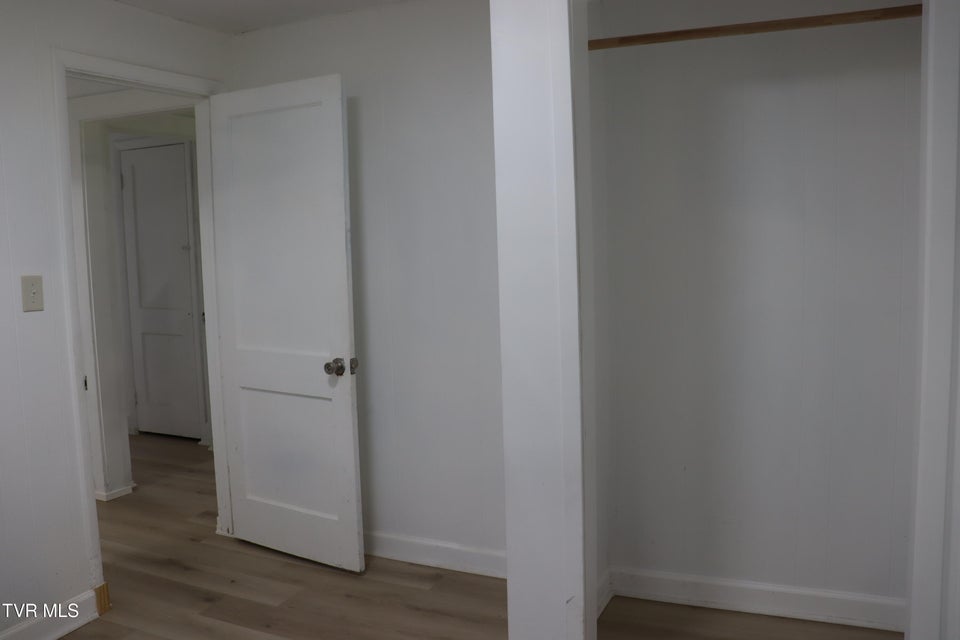 Photo #29: 265 Market Street