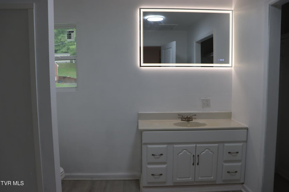 Photo #41: 265 Market Street