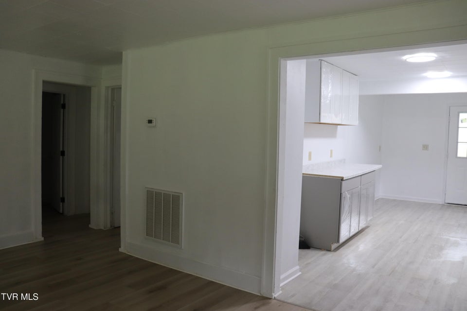 Photo #25: 265 Market Street