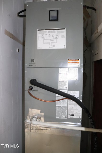 Photo #47: 265 Market Street