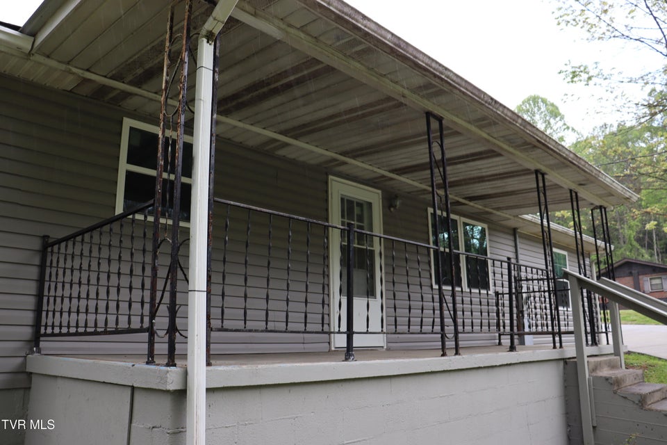 Photo #64: 265 Market Street