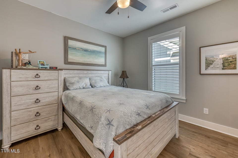 Photo #28: 818 Guaranda Drive