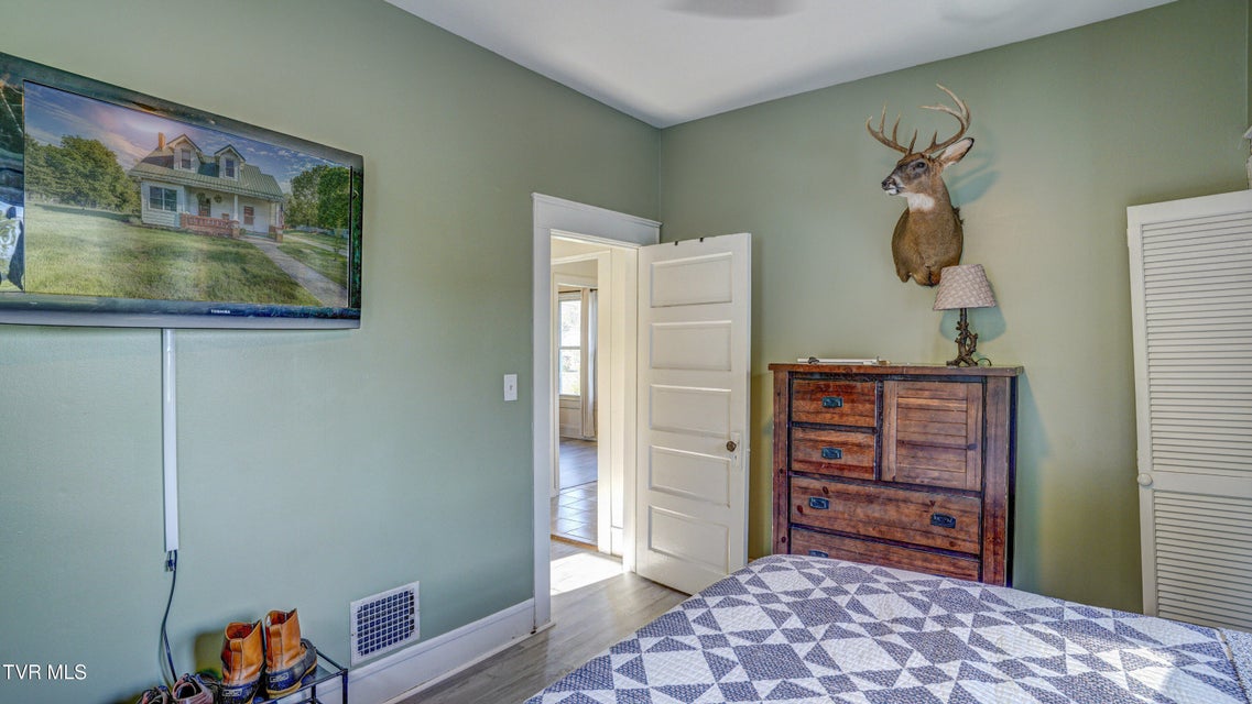 Photo #27: 1595 Old State Route 34 