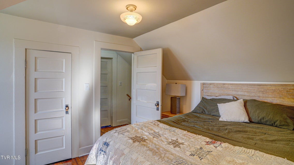 Photo #34: 1595 Old State Route 34 