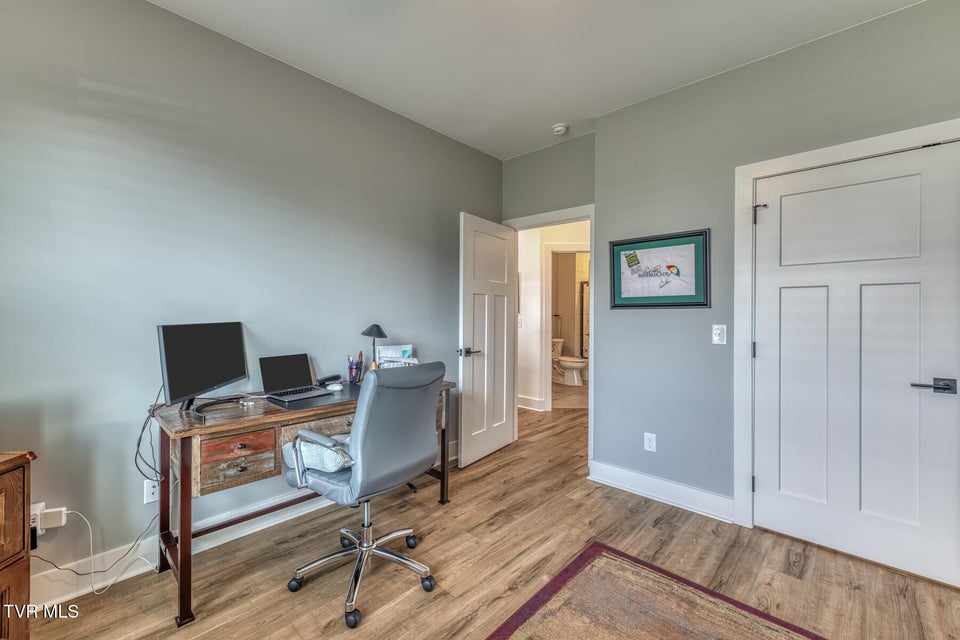 Photo #31: 818 Guaranda Drive