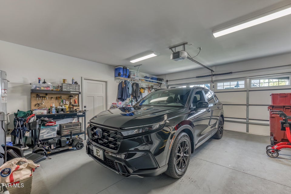 Photo #35: 818 Guaranda Drive