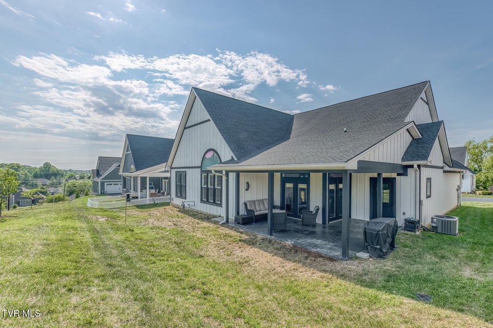 Photo #41: 818 Guaranda Drive