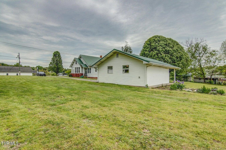 Photo #40: 1595 Old State Route 34 