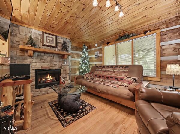 Photo #11: 2208 Lake View Lane
