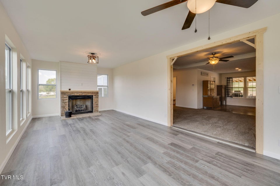 Photo #5: 15650 Kingsport Highway