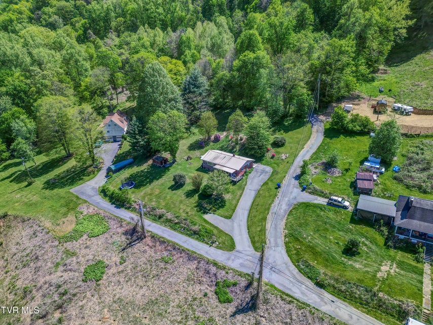 Photo #28: 264 Terrace Avenue