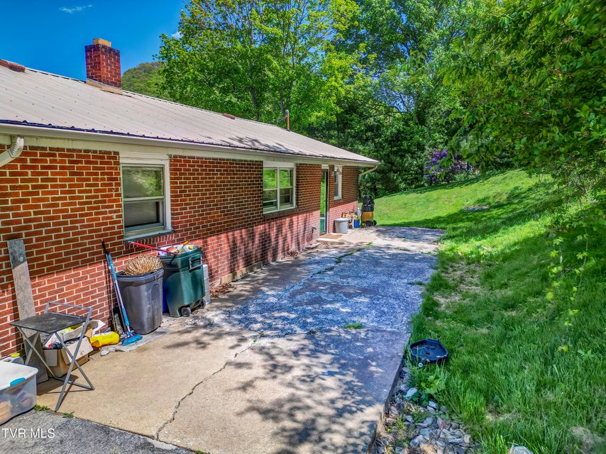 Photo #22: 264 Terrace Avenue