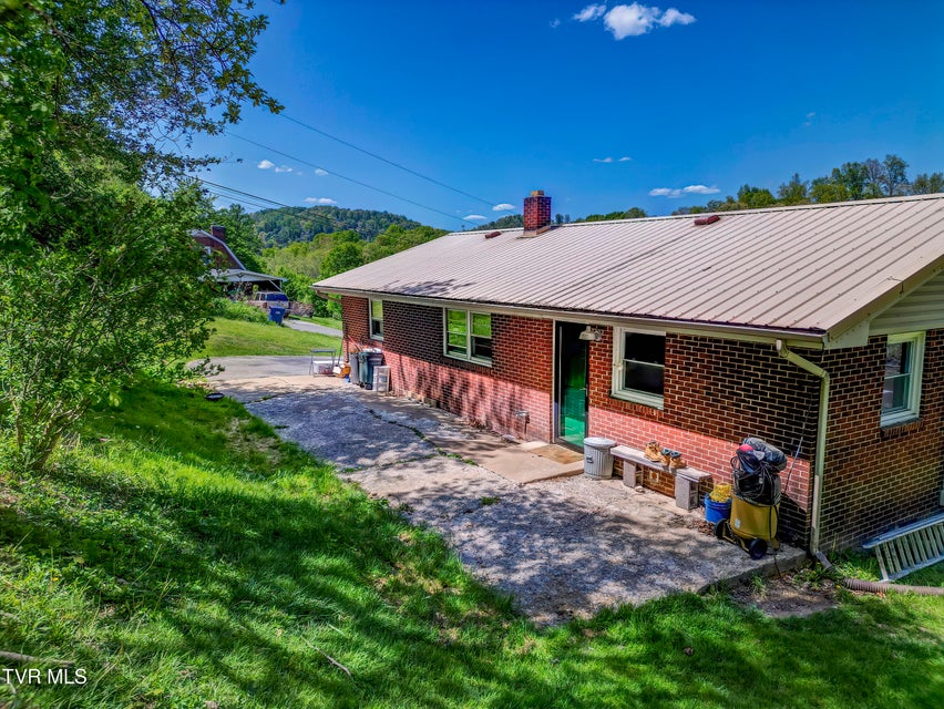 Photo #2: 264 Terrace Avenue