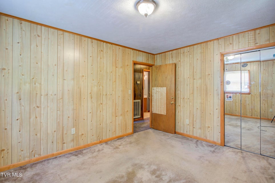 Photo #16: 264 Terrace Avenue