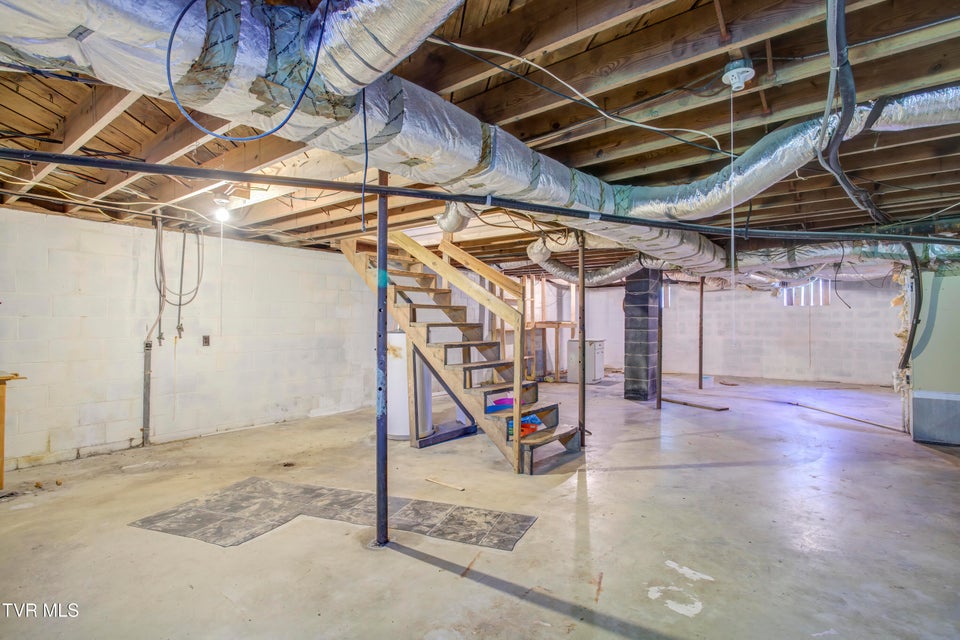 Photo #17: 264 Terrace Avenue