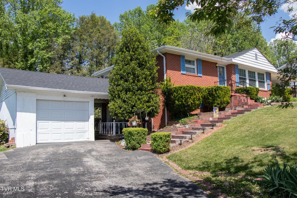 Photo #2: 501 Cheyenne Road