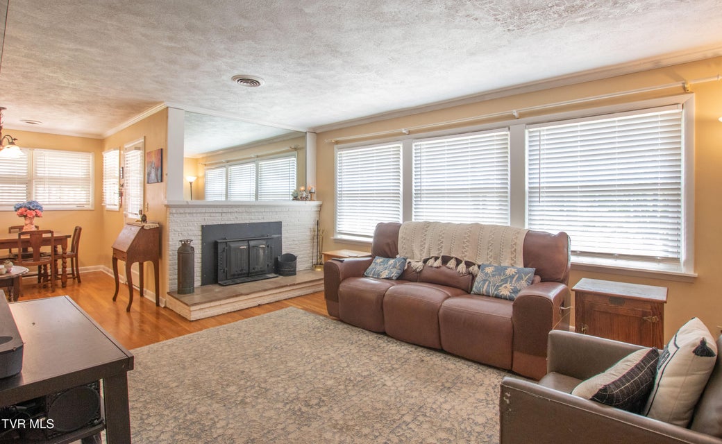 Photo #16: 501 Cheyenne Road