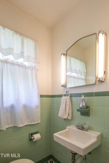 Photo #23: 501 Cheyenne Road