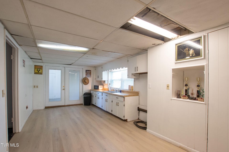 Photo #34: 501 Cheyenne Road