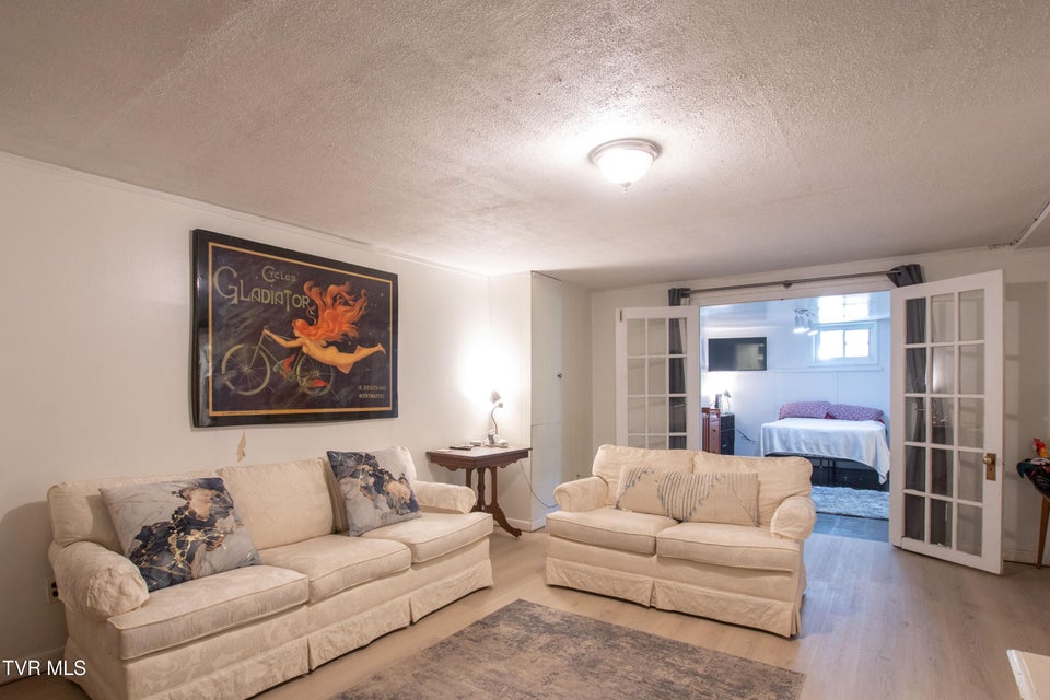 Photo #39: 501 Cheyenne Road