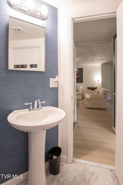 Photo #41: 501 Cheyenne Road