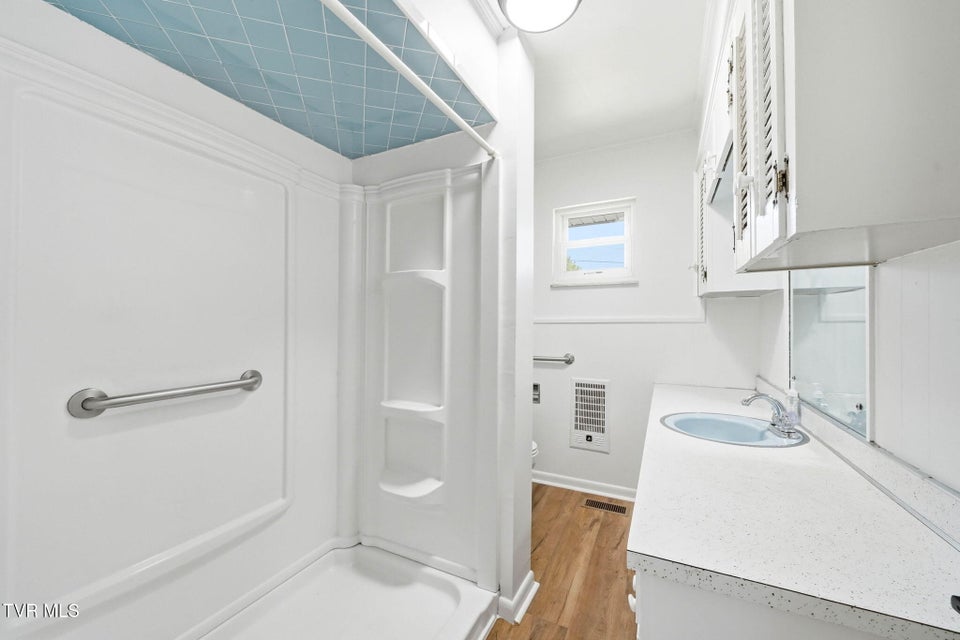 Photo #4: 212 Alderman Drive