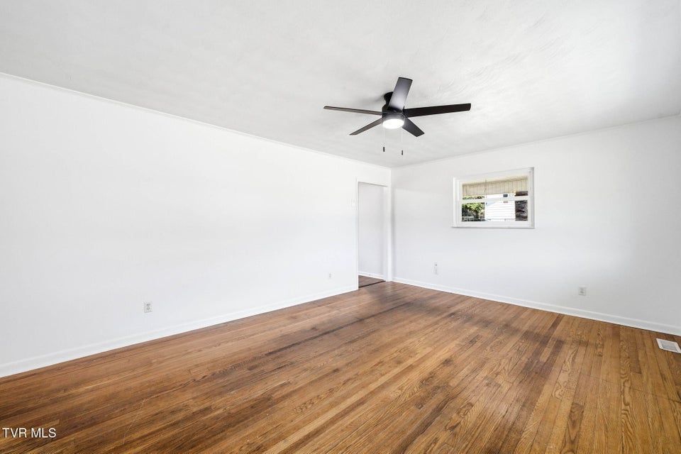 Photo #5: 212 Alderman Drive