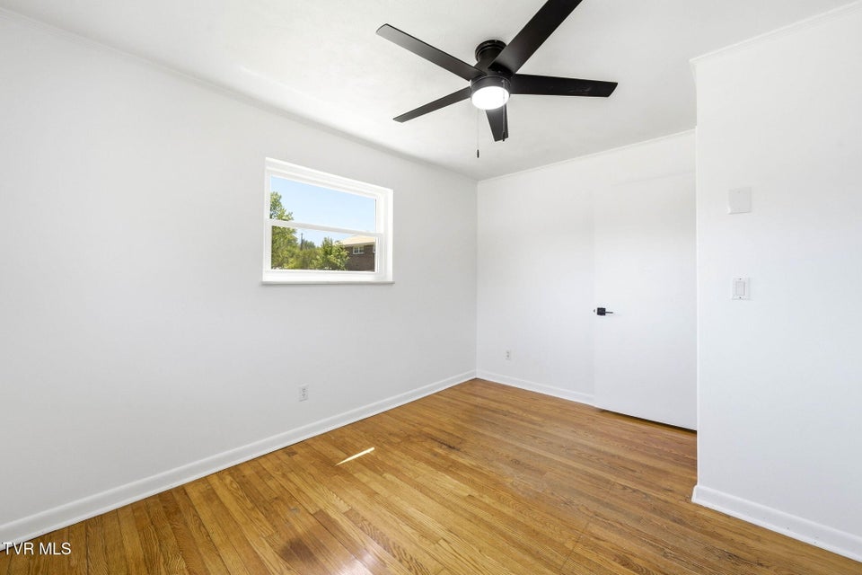 Photo #8: 212 Alderman Drive