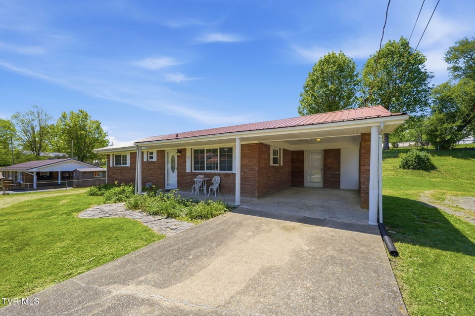 Photo #18: 212 Alderman Drive