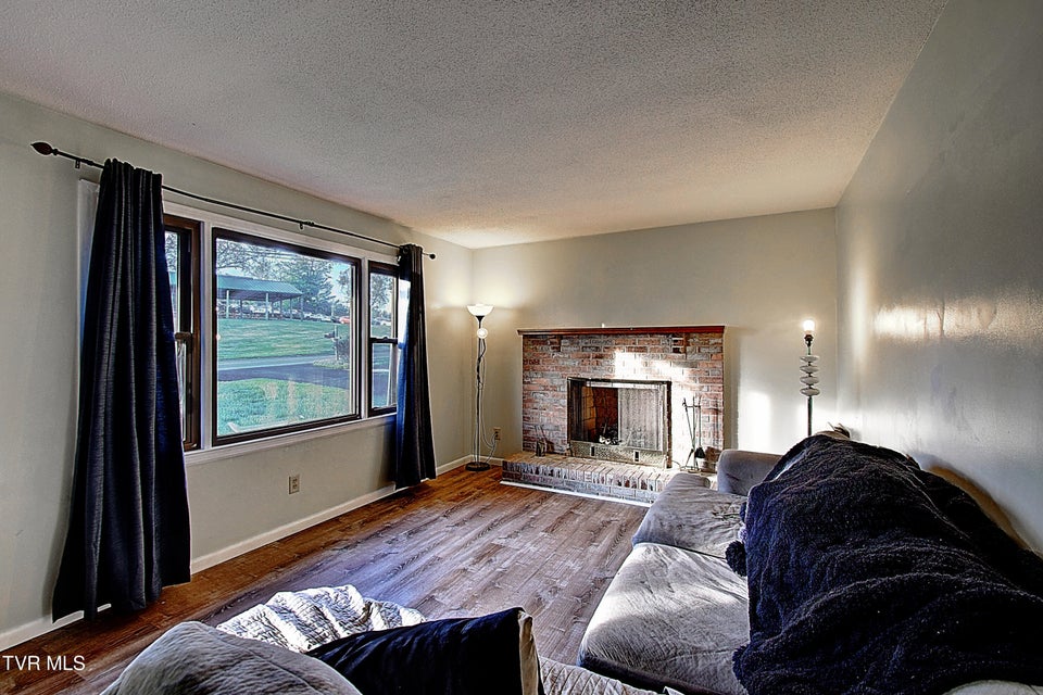 Photo #10: 161 Grandview Road