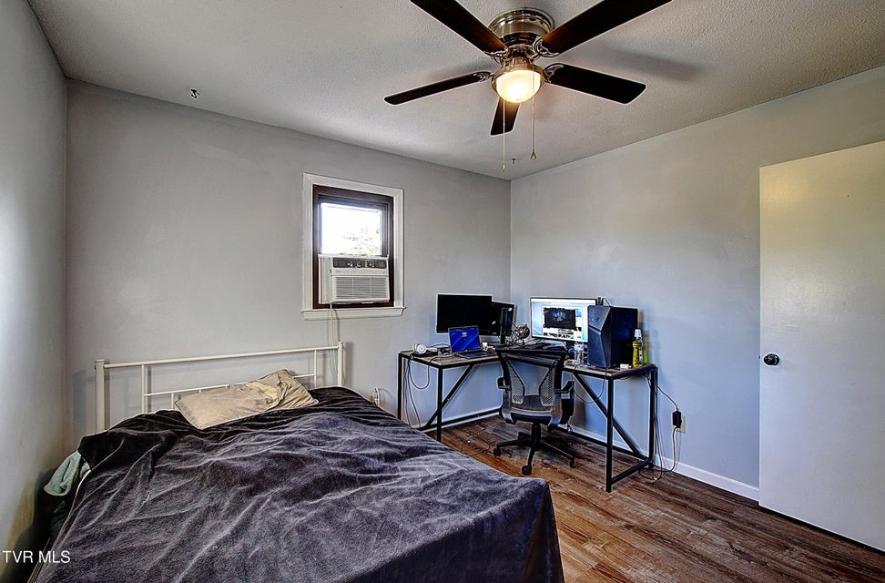 Photo #20: 161 Grandview Road