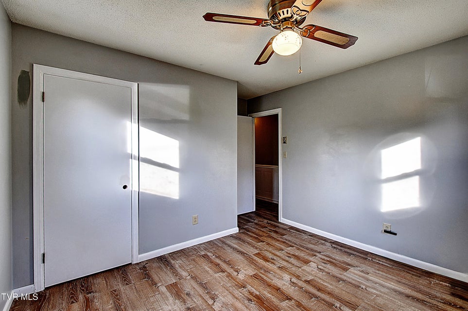 Photo #23: 161 Grandview Road