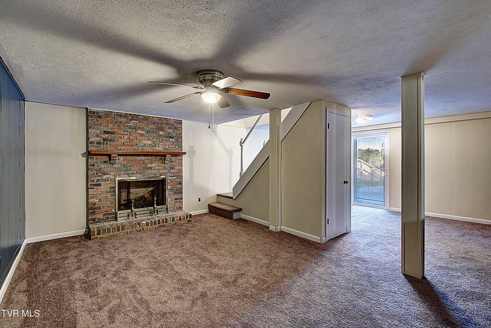 Photo #28: 161 Grandview Road