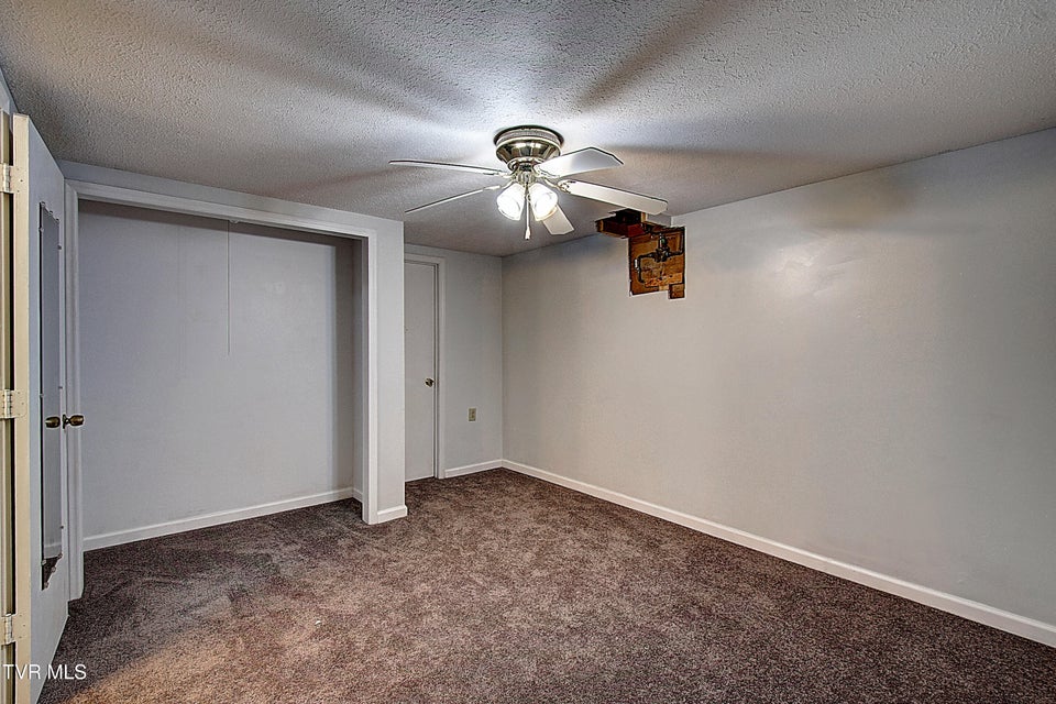 Photo #34: 161 Grandview Road