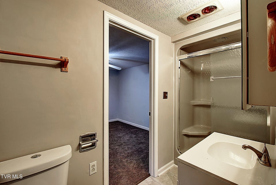 Photo #36: 161 Grandview Road