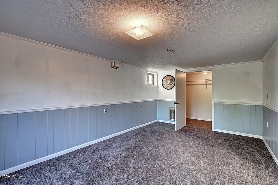 Photo #37: 161 Grandview Road