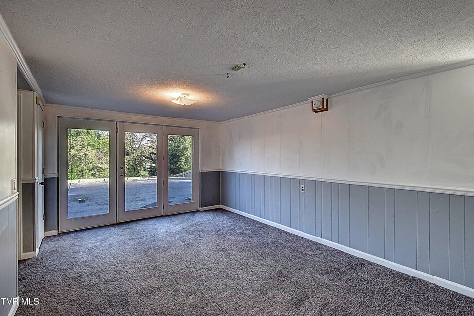 Photo #41: 161 Grandview Road