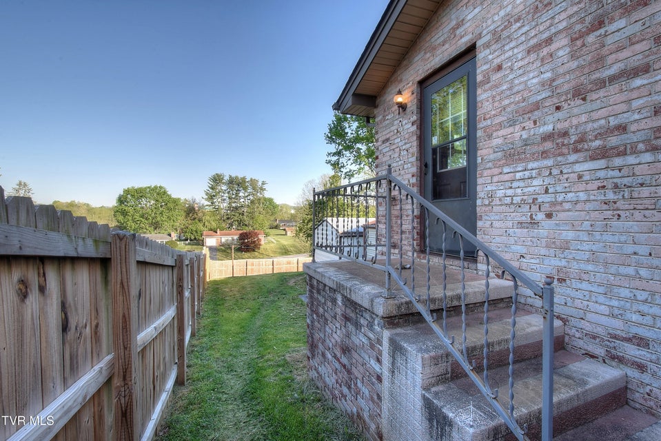 Photo #43: 161 Grandview Road