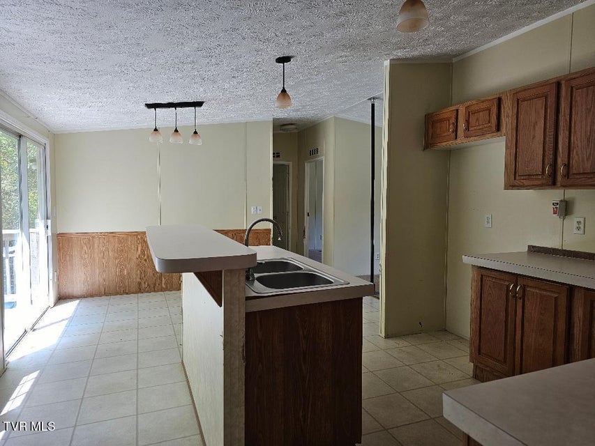 Photo #15: 8802 Gateway Drive