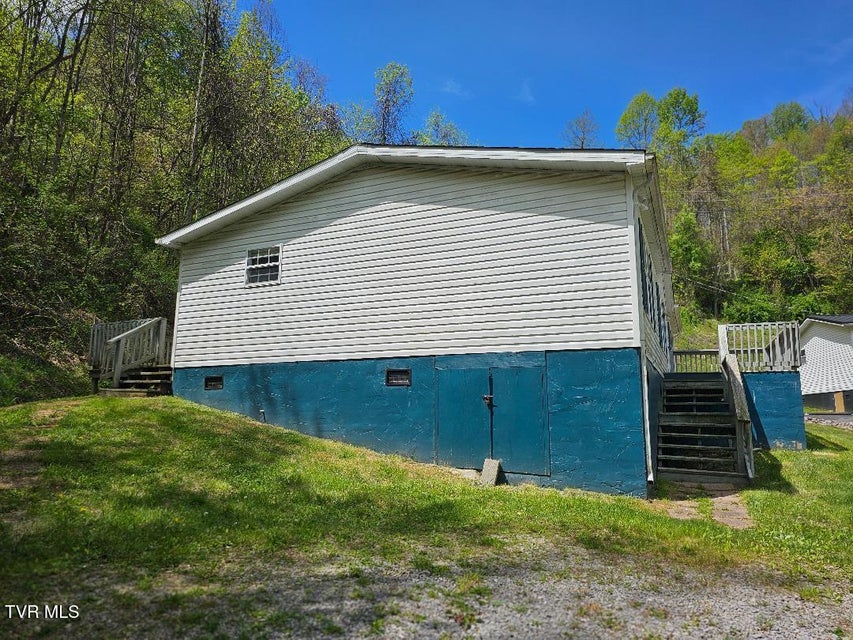 Photo #25: 8802 Gateway Drive