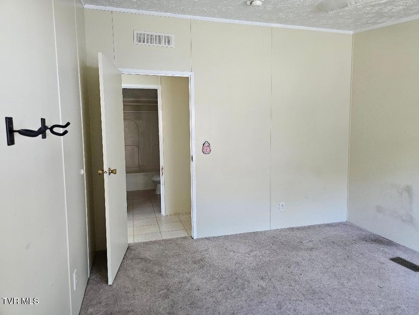 Photo #8: 8802 Gateway Drive