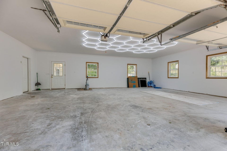 Photo #51: 4303 Highway 11w 