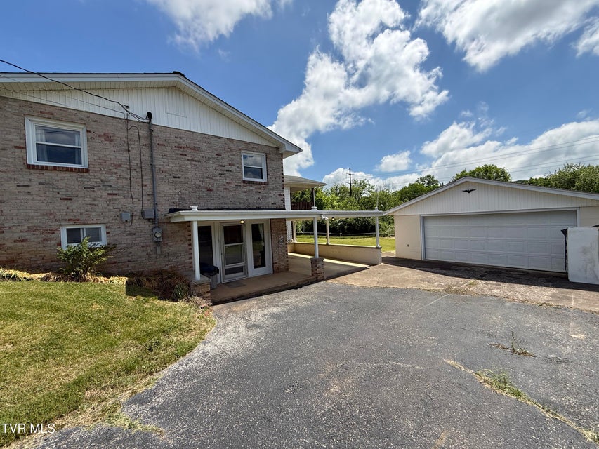 Photo #8: 914 Mountain View Road