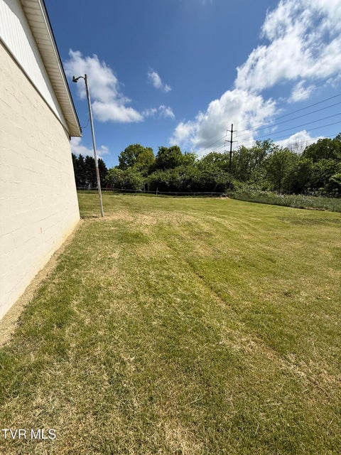 Photo #17: 914 Mountain View Road