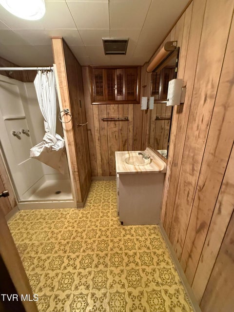 Photo #58: 914 Mountain View Road