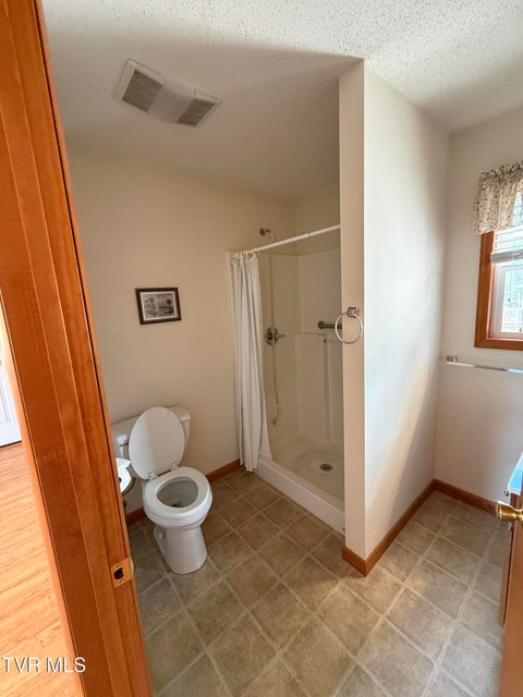 Photo #40: 914 Mountain View Road