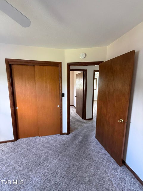 Photo #33: 914 Mountain View Road