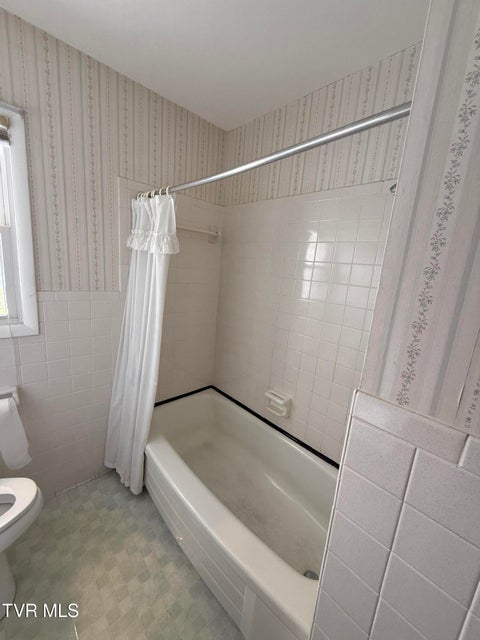 Photo #24: 914 Mountain View Road