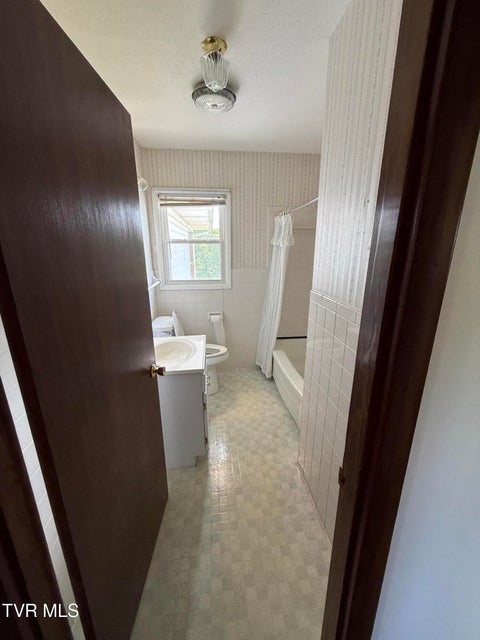 Photo #23: 914 Mountain View Road