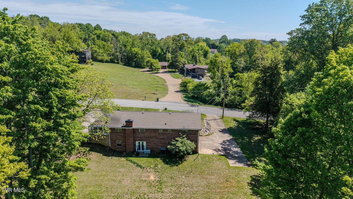 Photo #36: 812 Redbud Drive